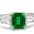 Anniversary-Rings-Top-Left-Emerald