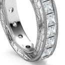 Alternately arranged links of all diamonds, with large diamond or other important gem as center