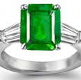 Anniversary-Rings-Top-Left-Emerald